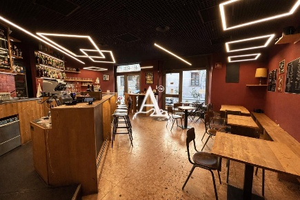 Foto Bar a Verona Veronetta di 100 m² con 2 locali in vendita