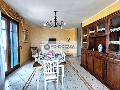 Foto Casa indipendente in via Vittorio Emanuele I°, Sanarica di 300 m²