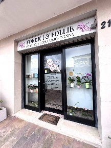 Foto Negozio in Via Roma 21, Lainate Centro di 75 m² con 2 locali