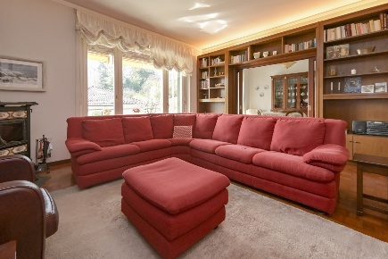 Foto Appartamento in Via Rio Vallero 7, Pino Torinese di 195 m² in vendita