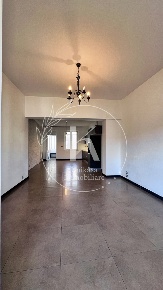 Foto Appartamento in Piazza Aurelio Saffi, Savona Centro Storico di 192 m²