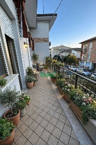 Foto Appartamento in Via Rubicone, Ravenna Gallery - Rubicone di 250 m²