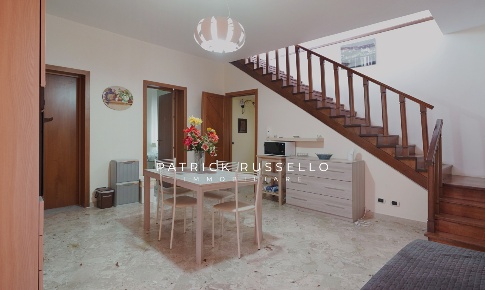 Foto Appartamento in Corso Vittorio Emanuele 238, Gela Centro di 350 m²