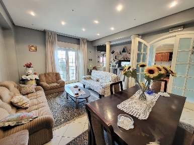 Foto Appartamento in Via Gaetano Donizetti 13, Taormina di 105 m²