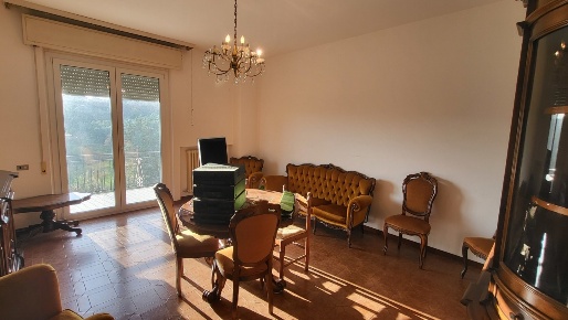 Foto Appartamento a Ostra Centro di 130 m² con 5 locali in vendita