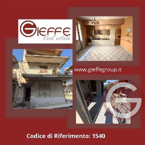 Foto Casa indipendente a Melicucco di 305 m² con 3 locali in vendita