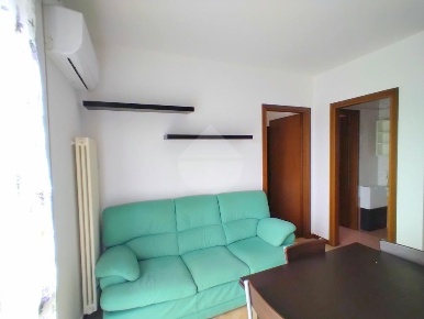 Foto Appartamento in Via Girolamo Savonarola, Rovigo di 43 m² con 2 locali