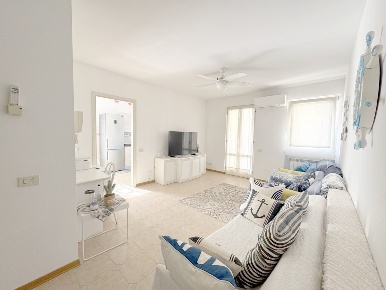 Foto Appartamento a Viareggio Centro di 100 m² con 4 locali in vendita