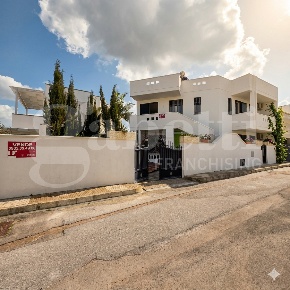 Foto Casa indipendente in Via Torre San Giovanni 1000, Ugento di 180 m²