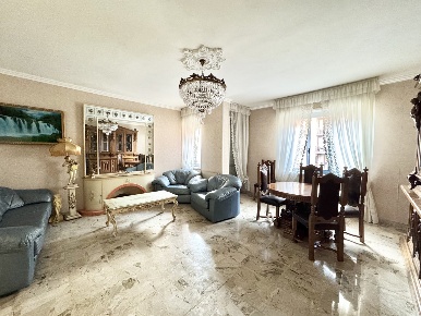 Foto Appartamento in Via CuorgnÃ¨ 28, Rivoli Maiasco di 115 m² con 5 locali