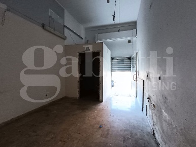 Foto Negozio in Via mascalucia 3, Siracusa Santa Panagia - Teracati