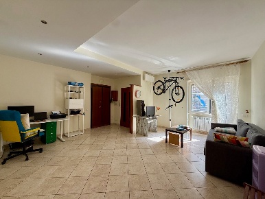 Foto Appartamento in GENZANO, Roma Colli Albani di 110 m² con 3 locali