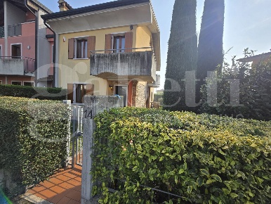 Foto Villa unifamiliare in Via dell'alpino 14, Villafranca di Verona