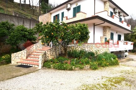Foto Casa indipendente in Via Corticelle 38/1, Mercato San Severino