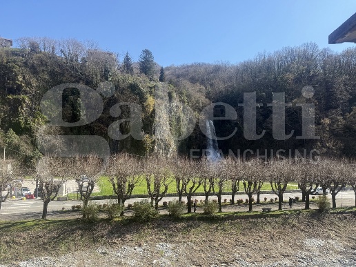 appartamento in vendita ad Asso