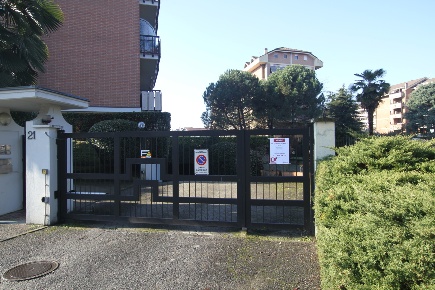 Foto Box in Via Asti 21, San Mauro Torinese Centro di 18 m² con 1 locali