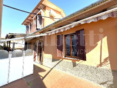 Foto Casa indipendente a Carrara Perticata, Bonascola, Nazzano di 83 m²