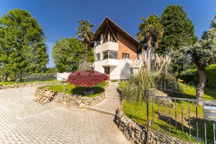 Foto Appartamento in Strada Cascina Grassis 10, Rosta di 192 m² in vendita