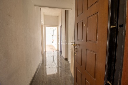 Foto Appartamento in Via Amilcare Airoldi, Lecco Centro di 72 m² in vendita