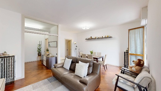 Foto Appartamento in Via Martiri Patrioti, Malnate Centro di 164 m²