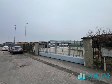 Foto Capannone industriale in Via Silvio Pellico, Rosate Centro di 1230 m²