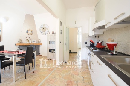 Foto Casa indipendente in via san martino, Viareggio Centro di 160 m²