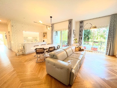 Foto Appartamento in Viale Regina Margherita 40, Pescara di 140 m²