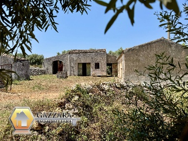 Foto Rustico in Contrada Cava Secca sn, Noto di 200 m² con 4 locali