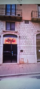 Foto Locale commerciale a Grottaminarda Centro di 50 m² con 1 locali