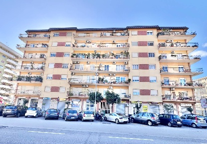 Foto Magazzino in Via Principe Di Palagonia 8, Palermo di 600 m² in vendita