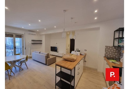 Foto Appartamento in Via Roma 90, Caserta Ferrarecce - Università di 55 m²