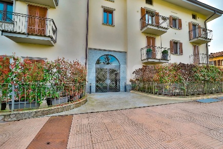 Foto Appartamento in via Mazzini 31, Lesmo di 118 m² con 3 locali