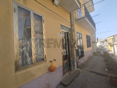 Foto Casa indipendente in via colonna 42, Buccheri di 200 m² con 10 locali