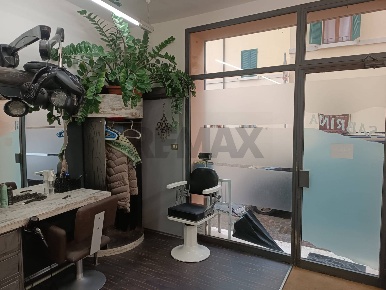 Foto Negozio in Via Roma, Borgo Tossignano di 35 m² con 1 locali in vendita