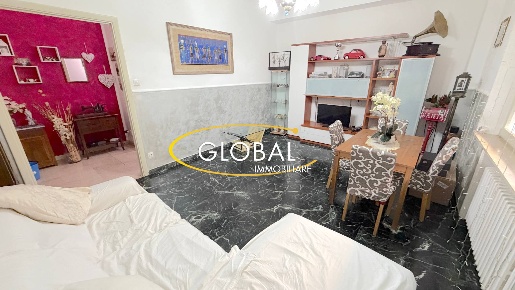 Foto Appartamento a Ancona Adriatico di 108 m² con 4 locali in vendita