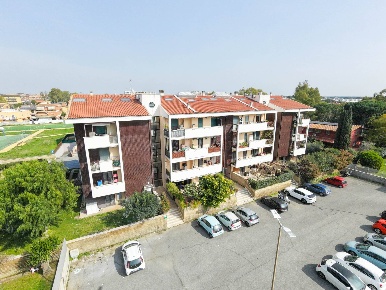 Foto Appartamento in Via Luigi Cochetti, Roma Acilia di 54 m² con 2 locali