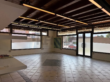 Foto Locale commerciale a Belluno Centro di 140 m² in vendita