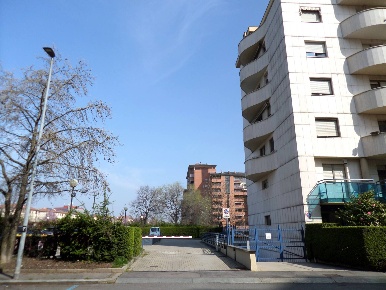 Foto Posti auto in Via Leonardo Da Vinci 5 A, Torino San Salvario - Dante