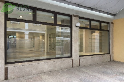 Foto Locale commerciale in VIA MATTEOTTI, Mogliano Veneto Centro di 85 m²