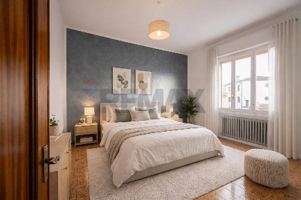 Foto Appartamento in Via Marconi 15, Commessaggio Centro di 100 m²