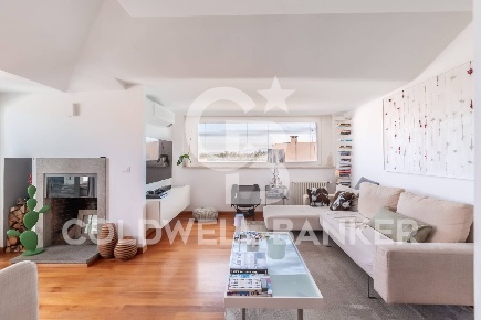 Foto Attico in Via Col Della Porretta, Roma Città Giardino di 96 m²