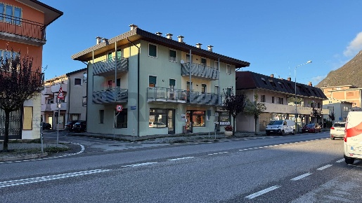 Foto Locale commerciale in Viale Dolomiti 18, Ponte nelle Alpi di 48 m²