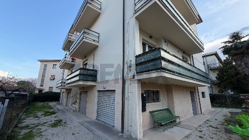 Foto Appartamento in Via Oslavia 41, Foligno Viale Roma di 125 m²