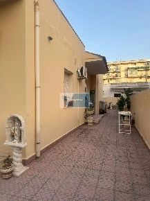 Foto Appartamento in Via dei Servi di Maria 5, Siracusa con 3 locali