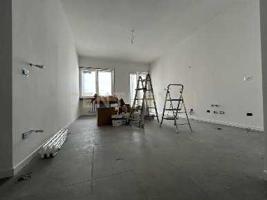 Foto Appartamento in Via Merano 9, Verona Borgo Roma di 106 m² con 4 locali