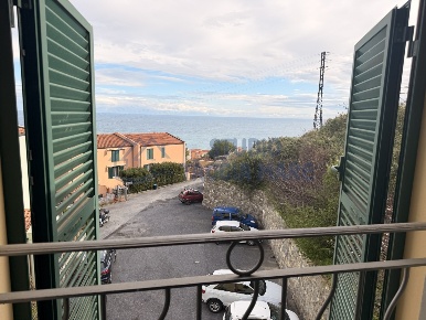 Foto Appartamento in Via Belvedere 5, Riva Ligure di 65 m² con 3 locali