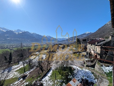 Foto Appartamento a Crevoladossola di 100 m² con 4 locali in vendita