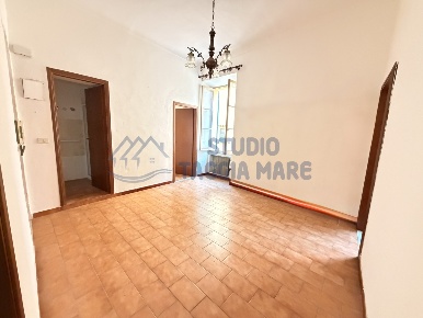 Foto Appartamento in Via Nino Bixio, Riva Ligure di 65 m² con 4 locali
