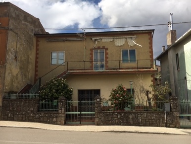Foto Villa singola in Via Roma, Roccastrada di 135 m² con 5 locali