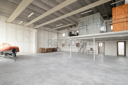 Foto Capannone industriale in Via Tribolo, Torri di Quartesolo in affitto